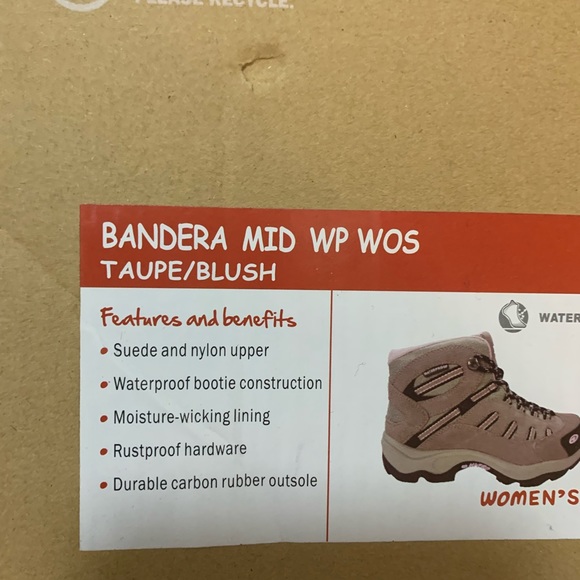 Hi-tech women’s hiking boots. New still in box, size 8.5. - Picture 4 of 5